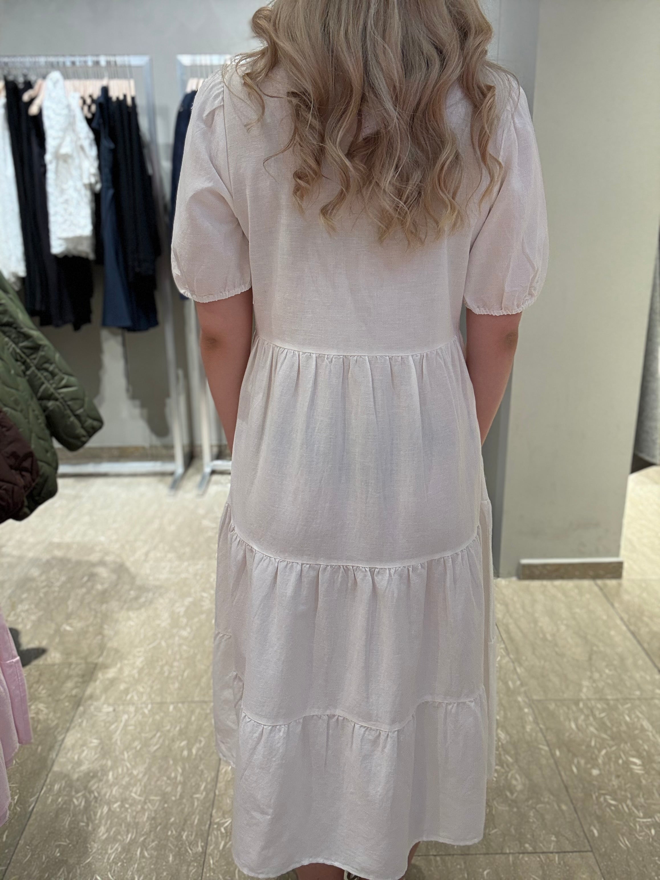 VIPRISILLA Midi Dress - Snow White